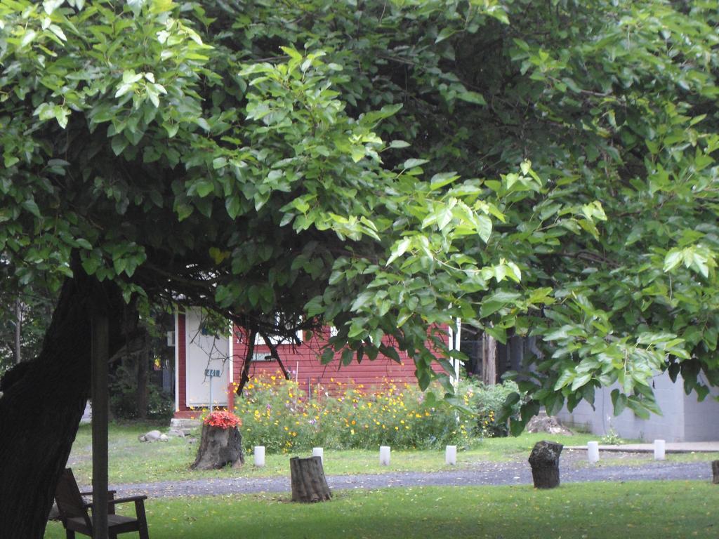 Flower Field Inn And Cottages Stroudsburg Exterior foto